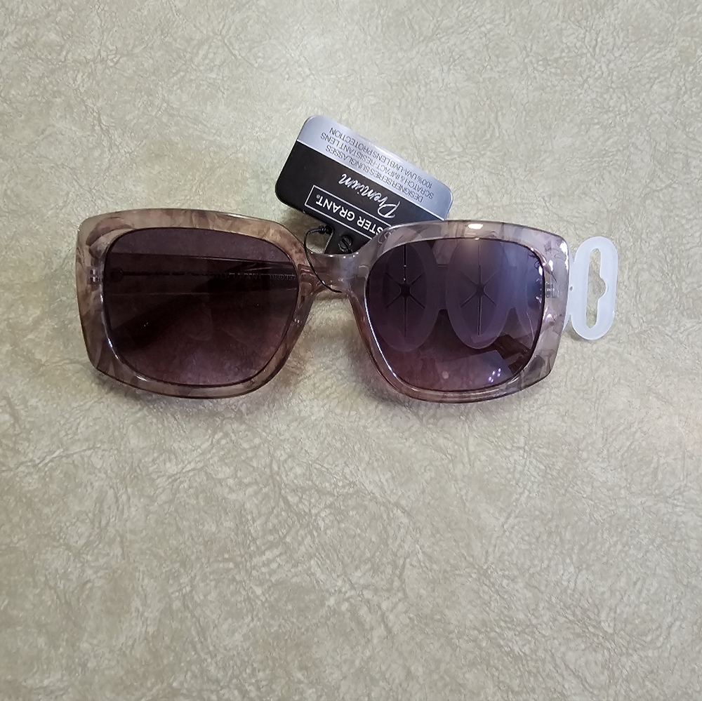 Foster Grant Marble Square Sunglasses - Picture 6 of 7